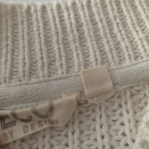 ECO by Design Beige Sweater with Shoulder Pads - Picture 6 of 8